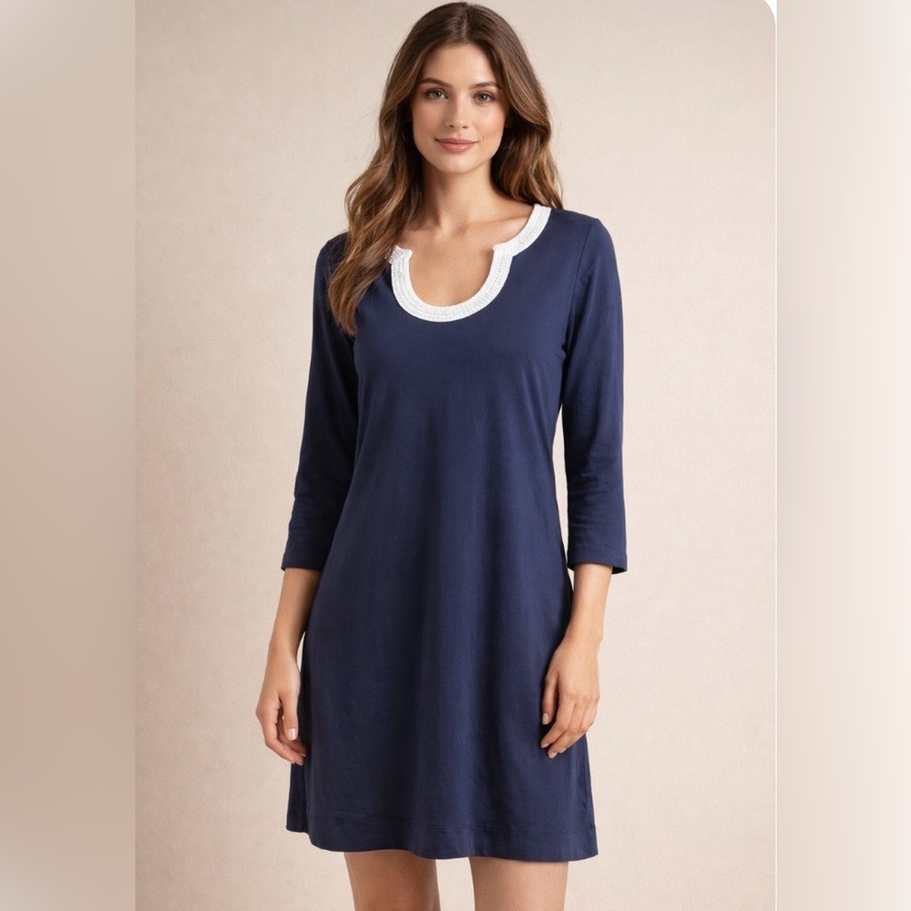 Lilly Pulitzer Tunic Dress Blue and White embroidered neckline.  Size Small. EUC